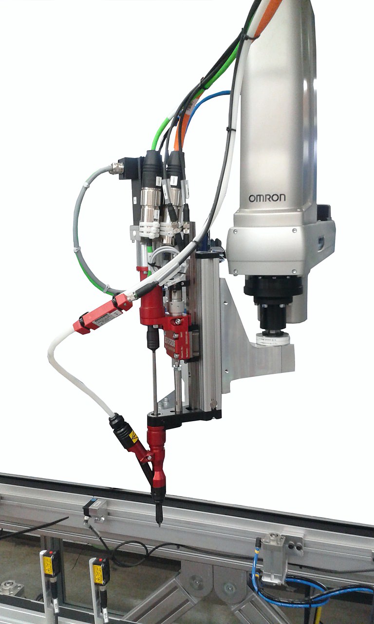 ROBOT AUTOFED SCREWDRIVING—PLC